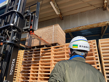 目線より高い場合と低い場合でどう見えるかを確認