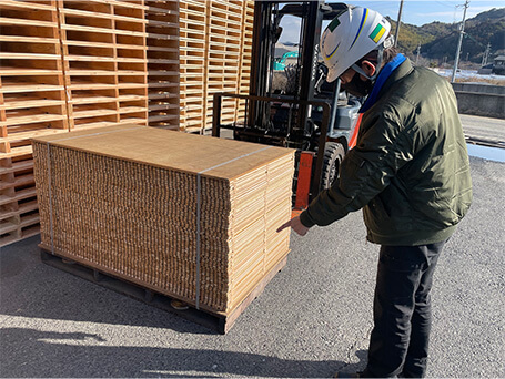 リフトを降りて差し込み具合をチェック