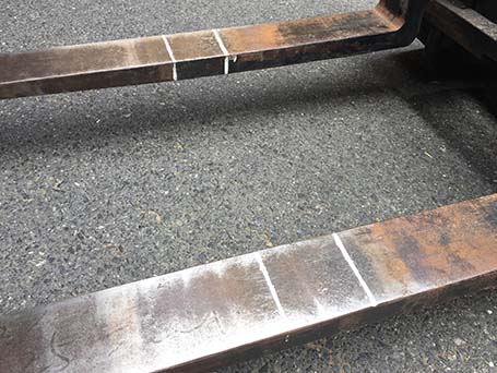 爪に印を付ける